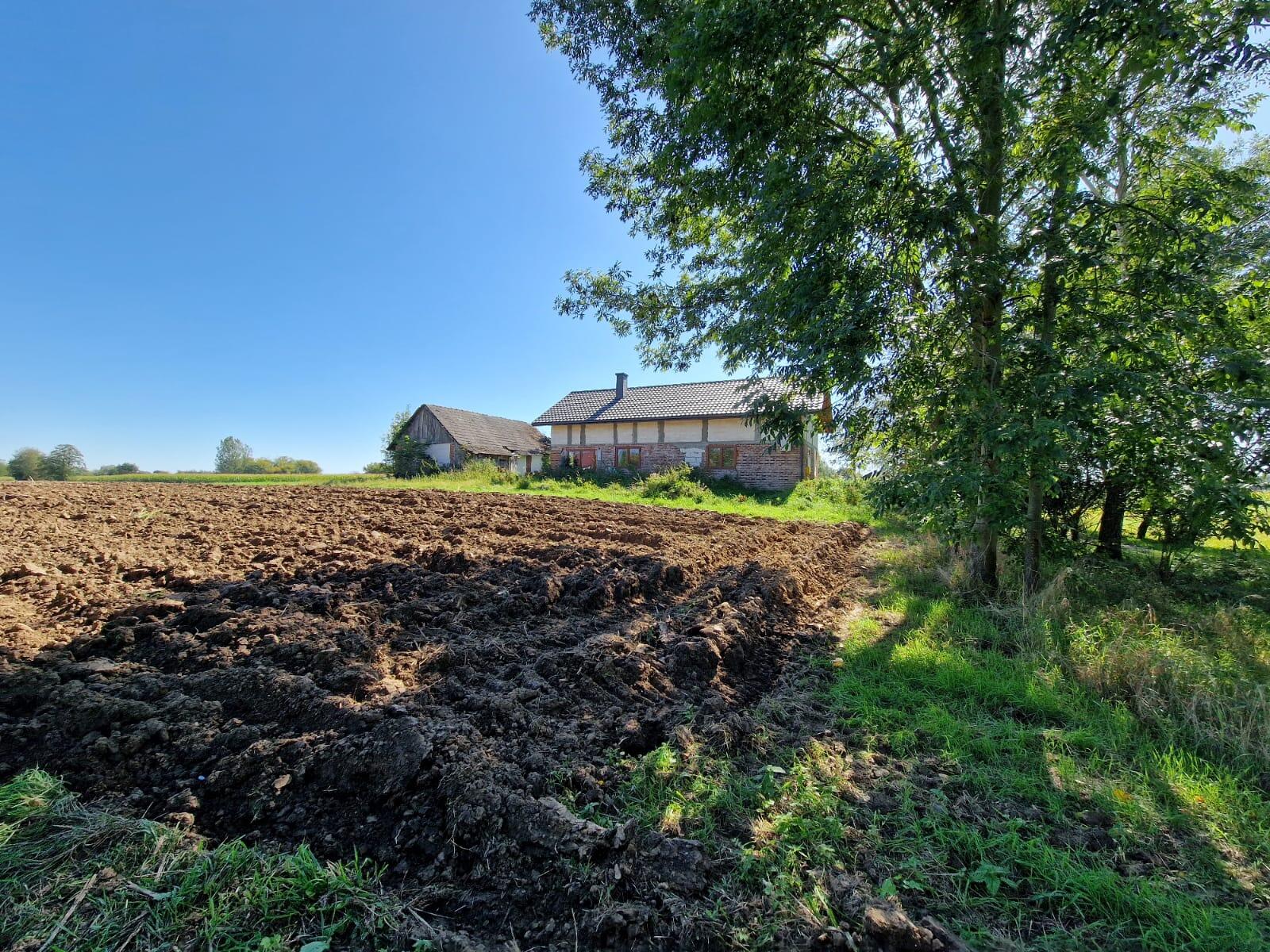 Dom blisko natury działka 23 ary - zdjęcie 13