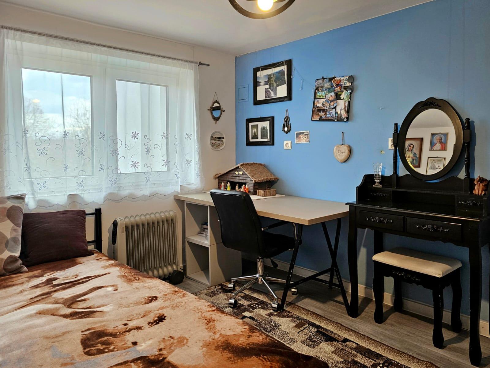 Dom gotowy do zamieszkania budynek gosporadczy plac zabaw działka - zdjęcie 11