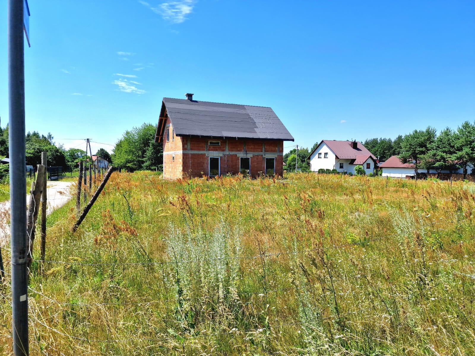 Dom z garażem - zdjęcie 6