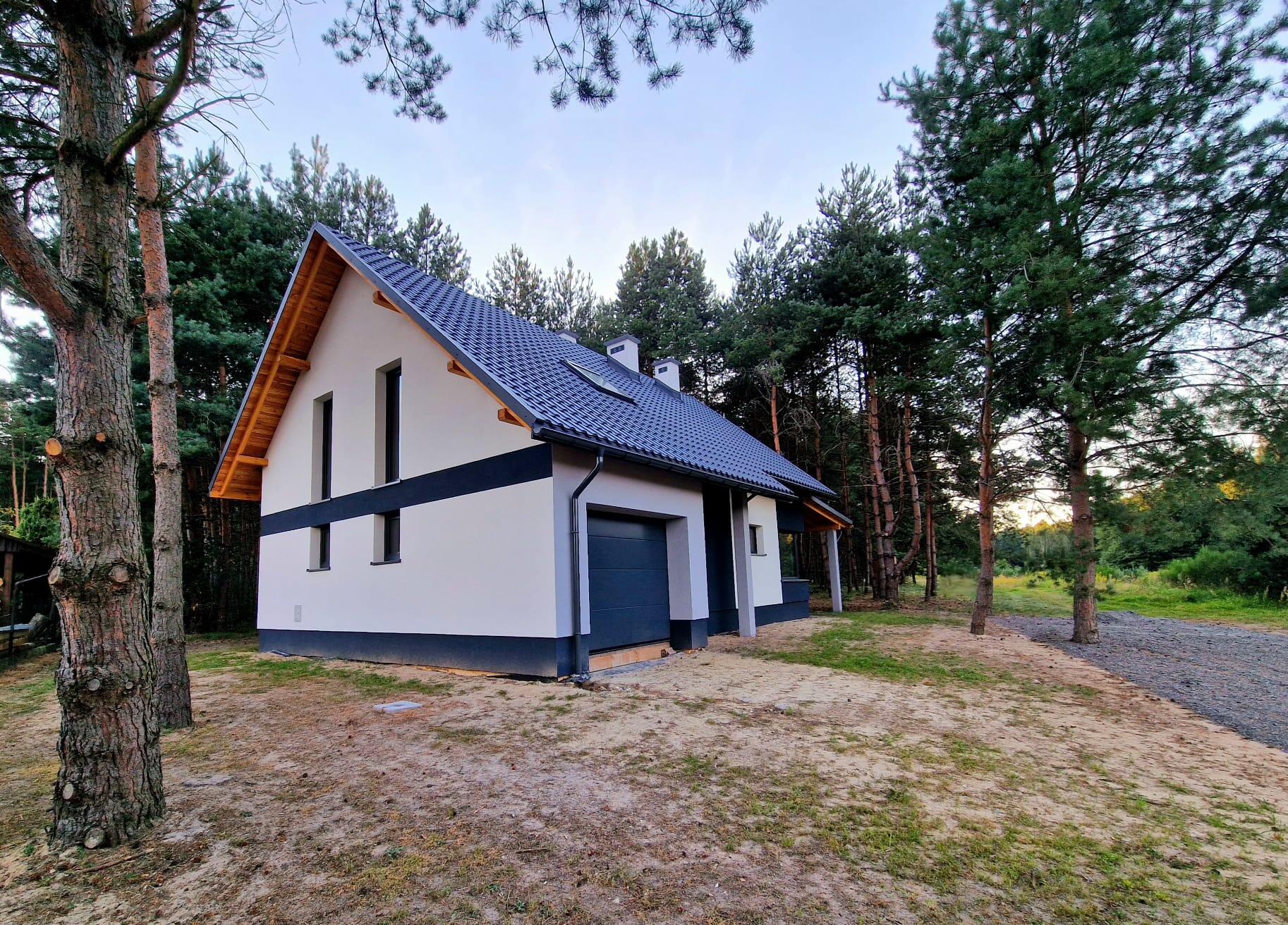 Dom z tarasem i lasem - zdjęcie 5