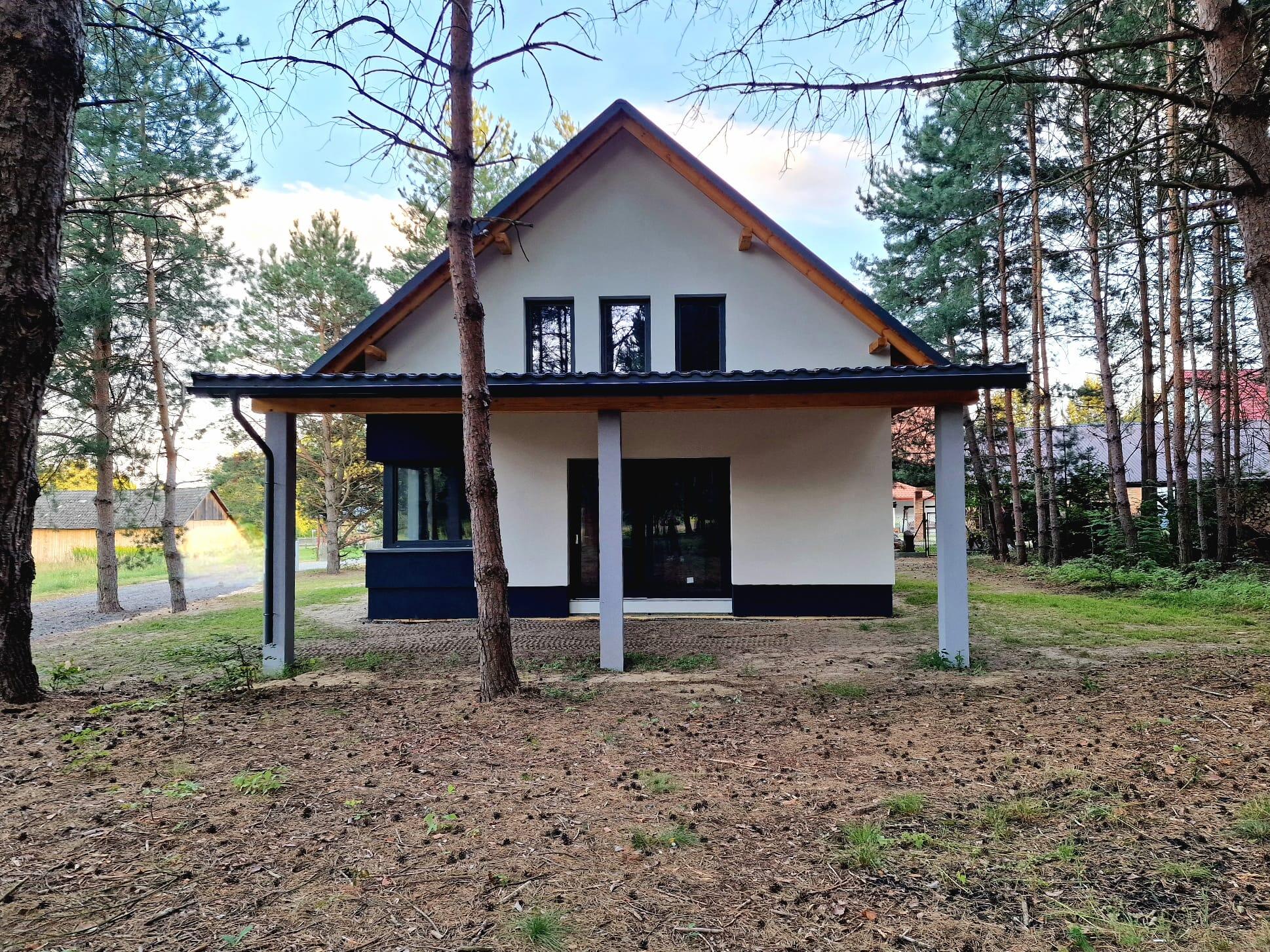 Dom z tarasem i lasem - zdjęcie 8