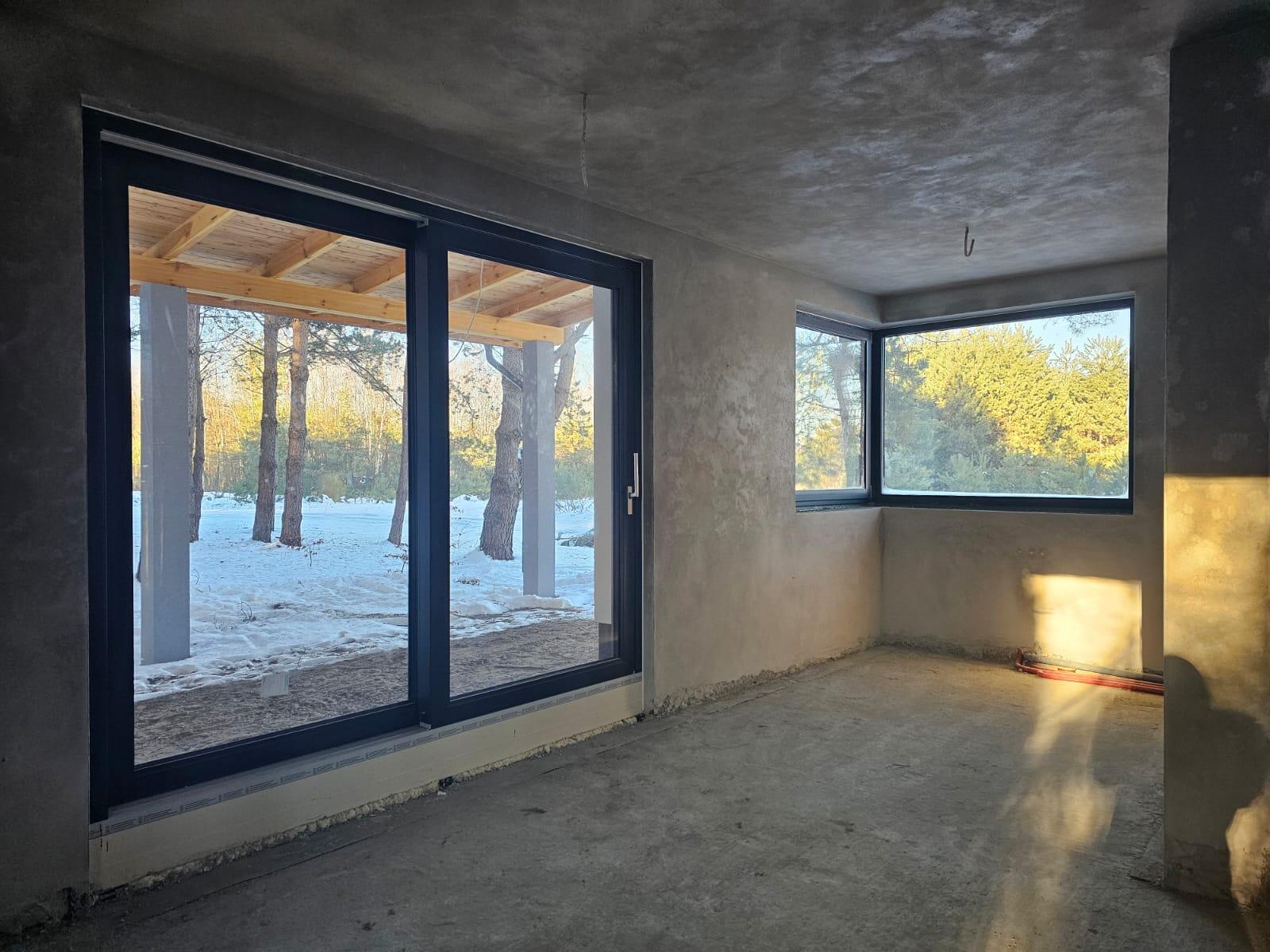 Dom z tarasem i lasem - zdjęcie 9