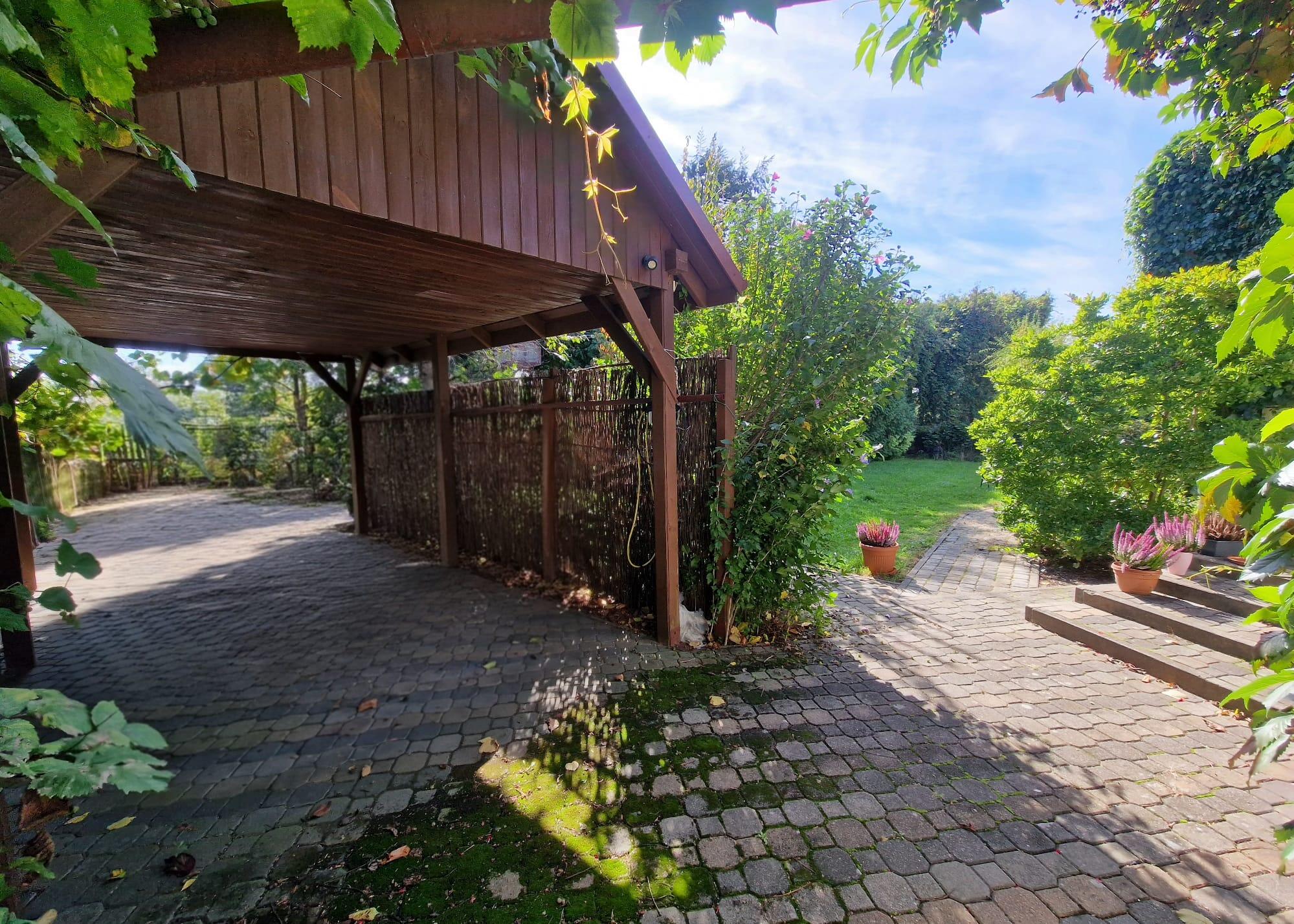 Dom z warsztatem samochodowym - zdjęcie 12