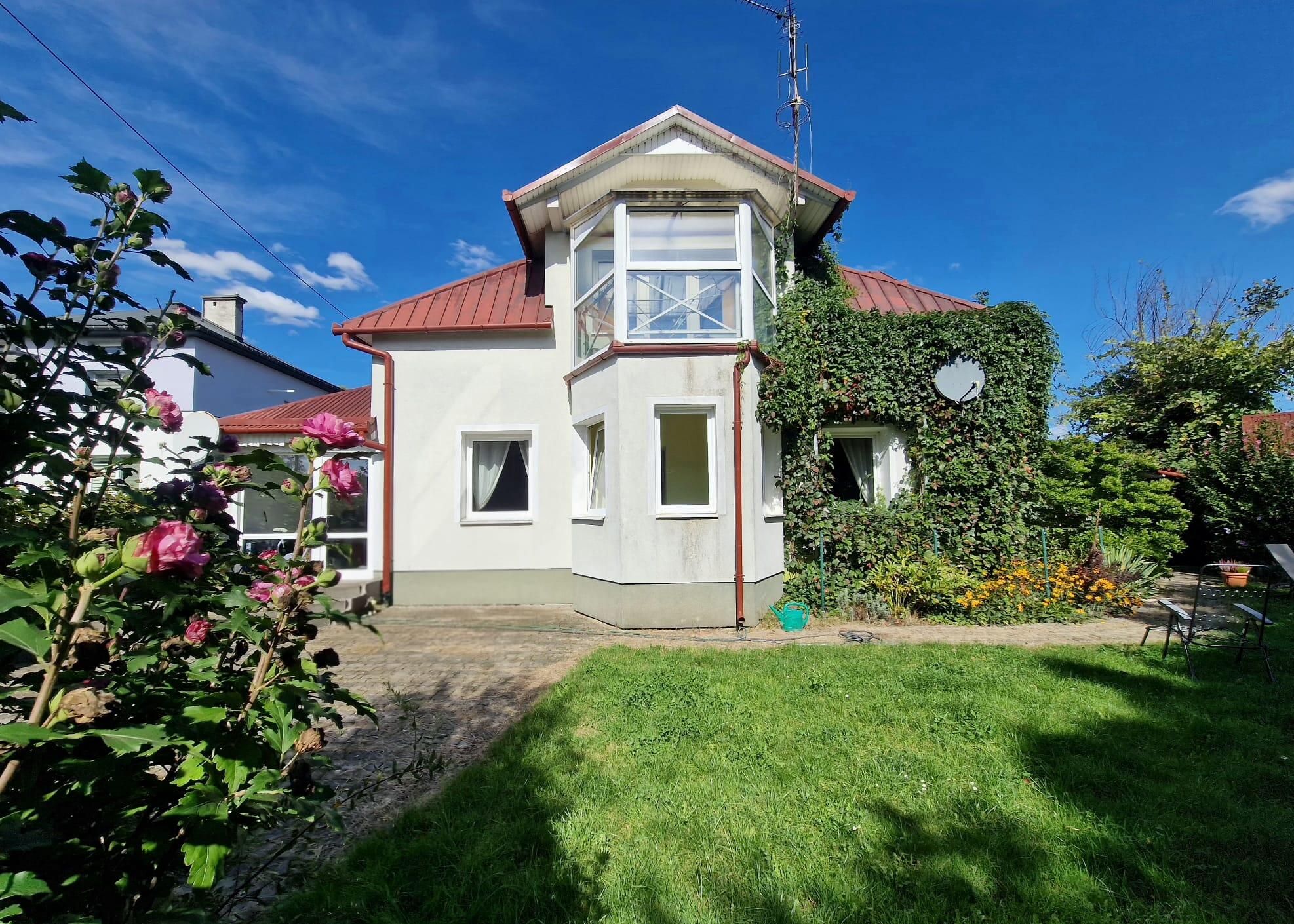 Dom z warsztatem samochodowym - zdjęcie 13