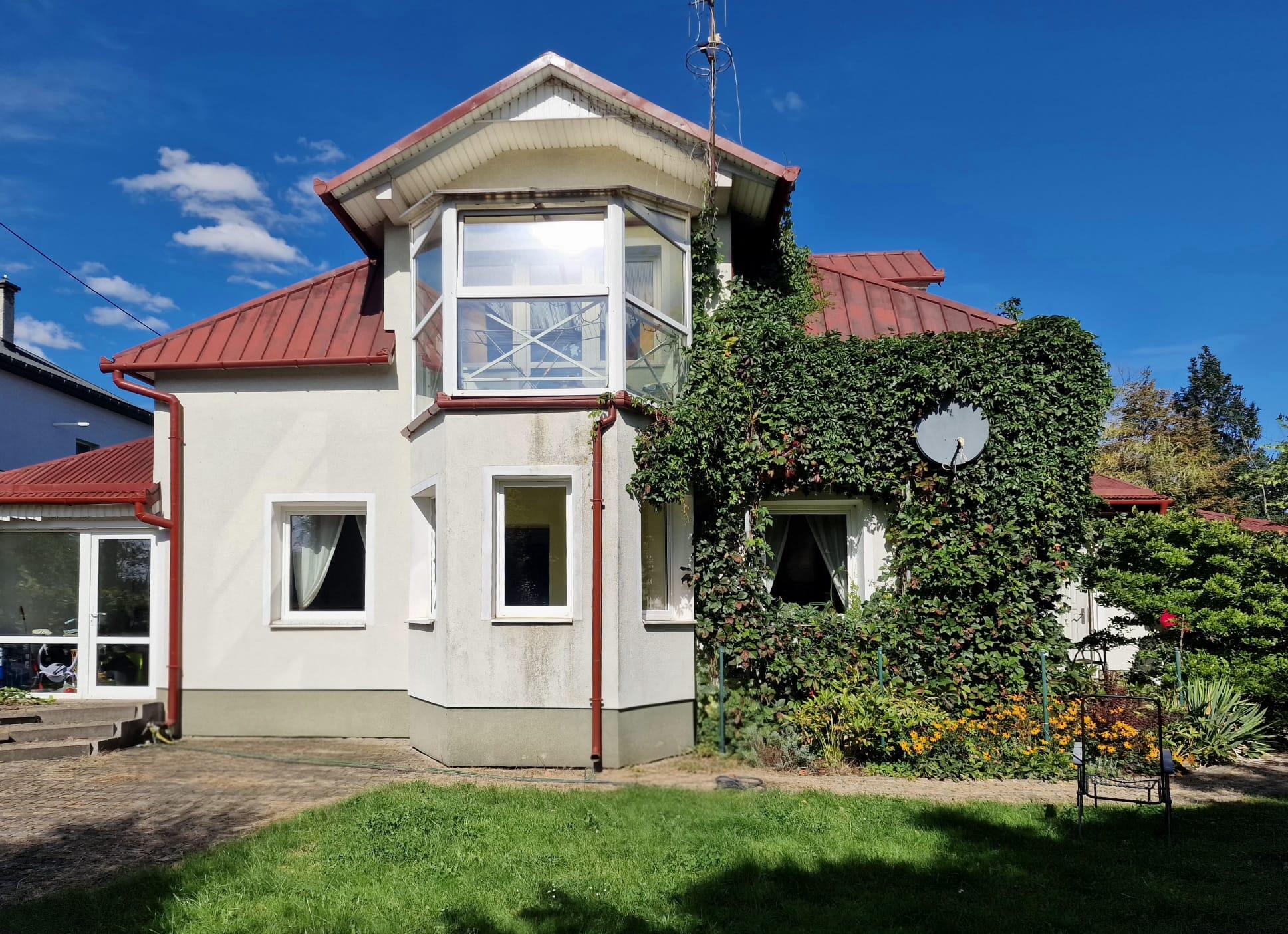 Dom z warsztatem samochodowym - zdjęcie 14