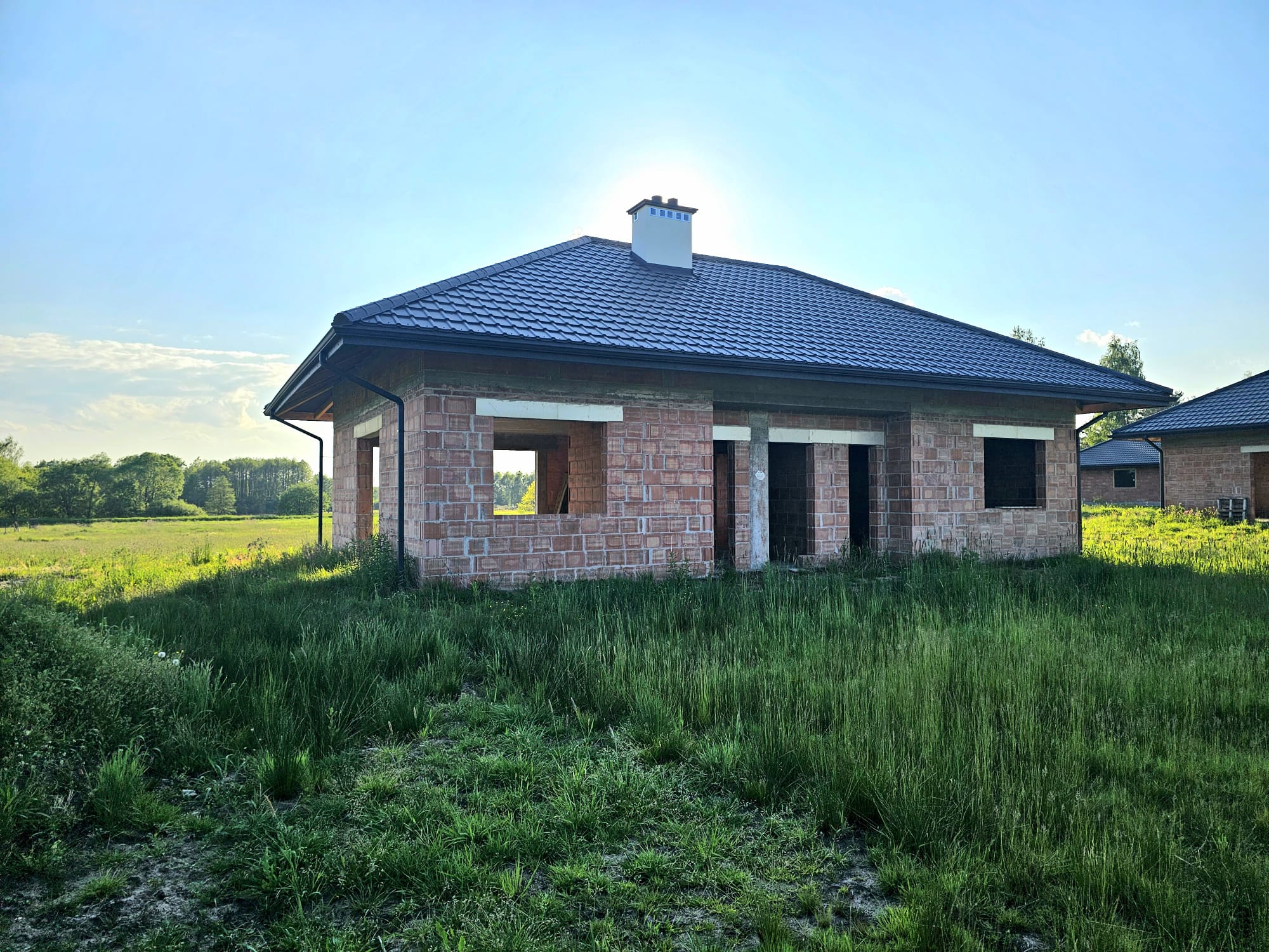 Dom parterowy blisko natury - zdjęcie 17