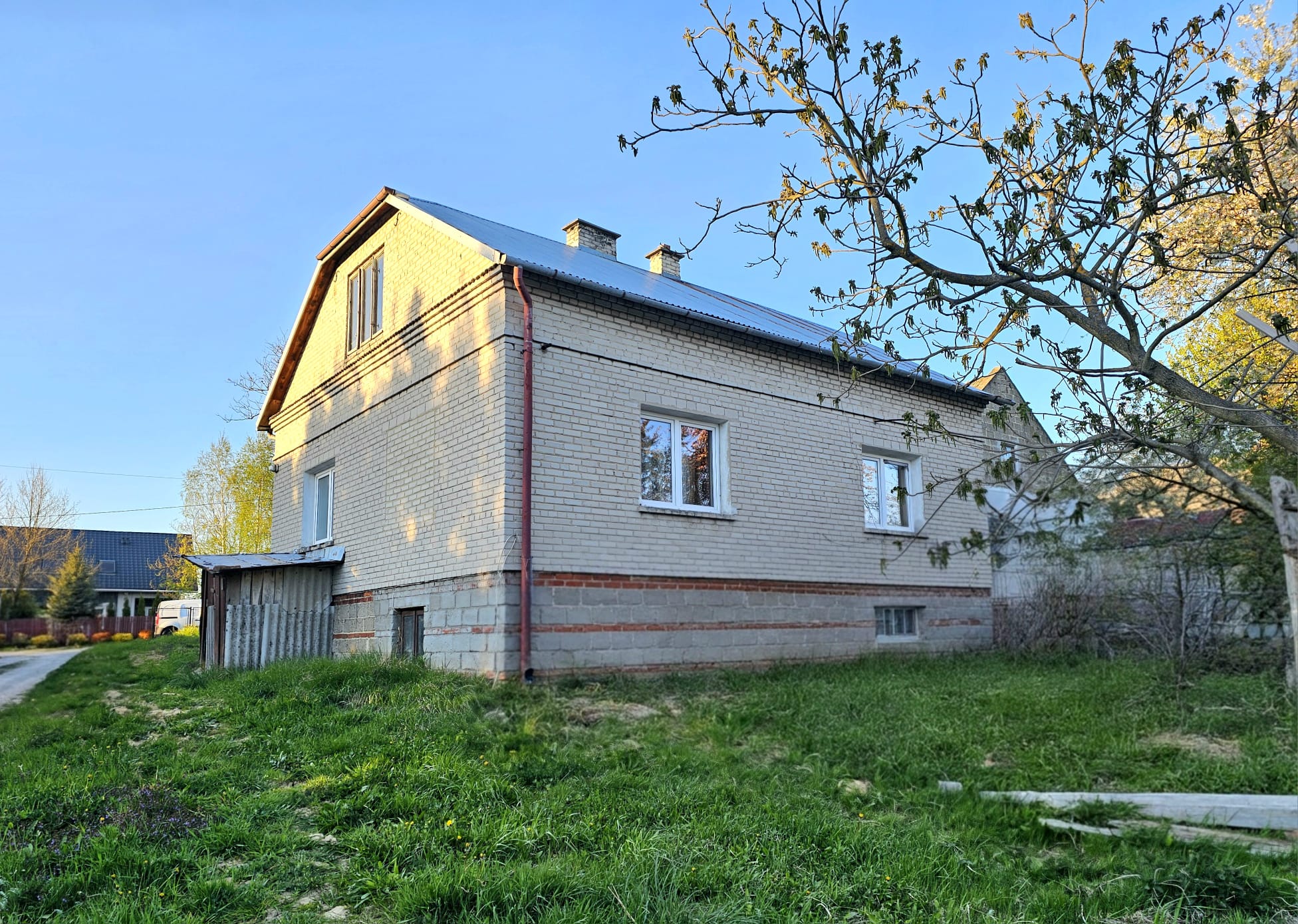Dom jednorodzinny do własnej adaptacji - zdjęcie 3