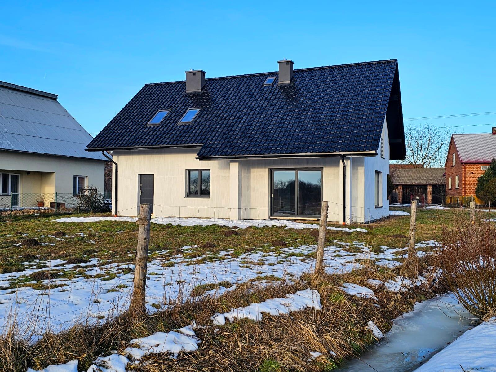 Energooszczędny dom jednorodzinny blisko lasu garaż - zdjęcie 4