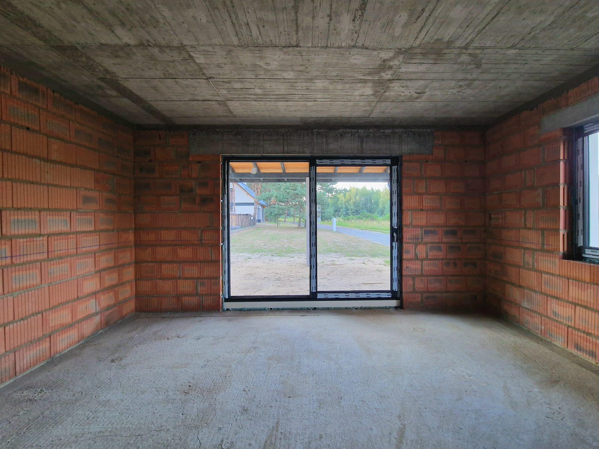 Funkcjonalny dom z tarasem - zdjęcie 7